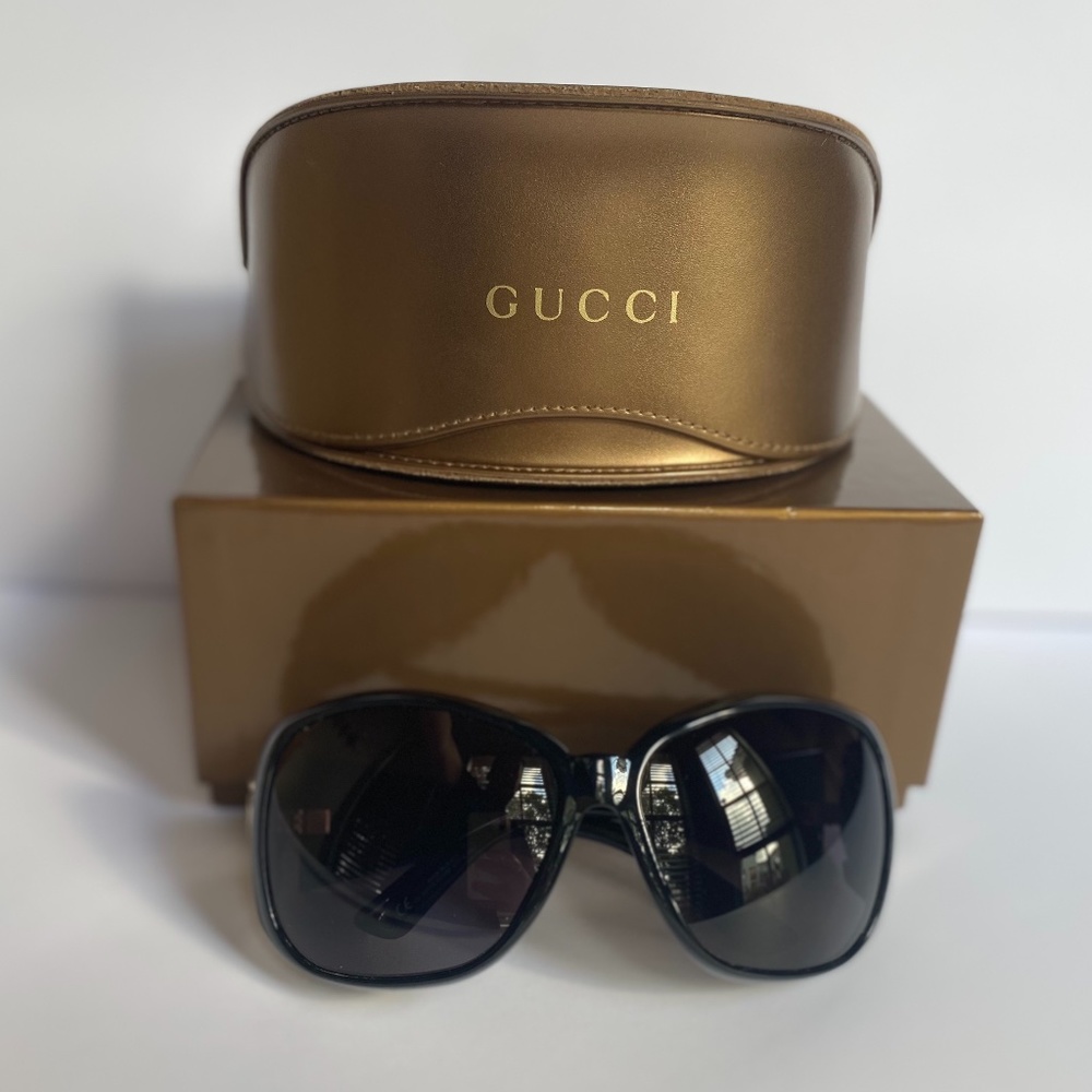 GUCCI SUNGLASSES